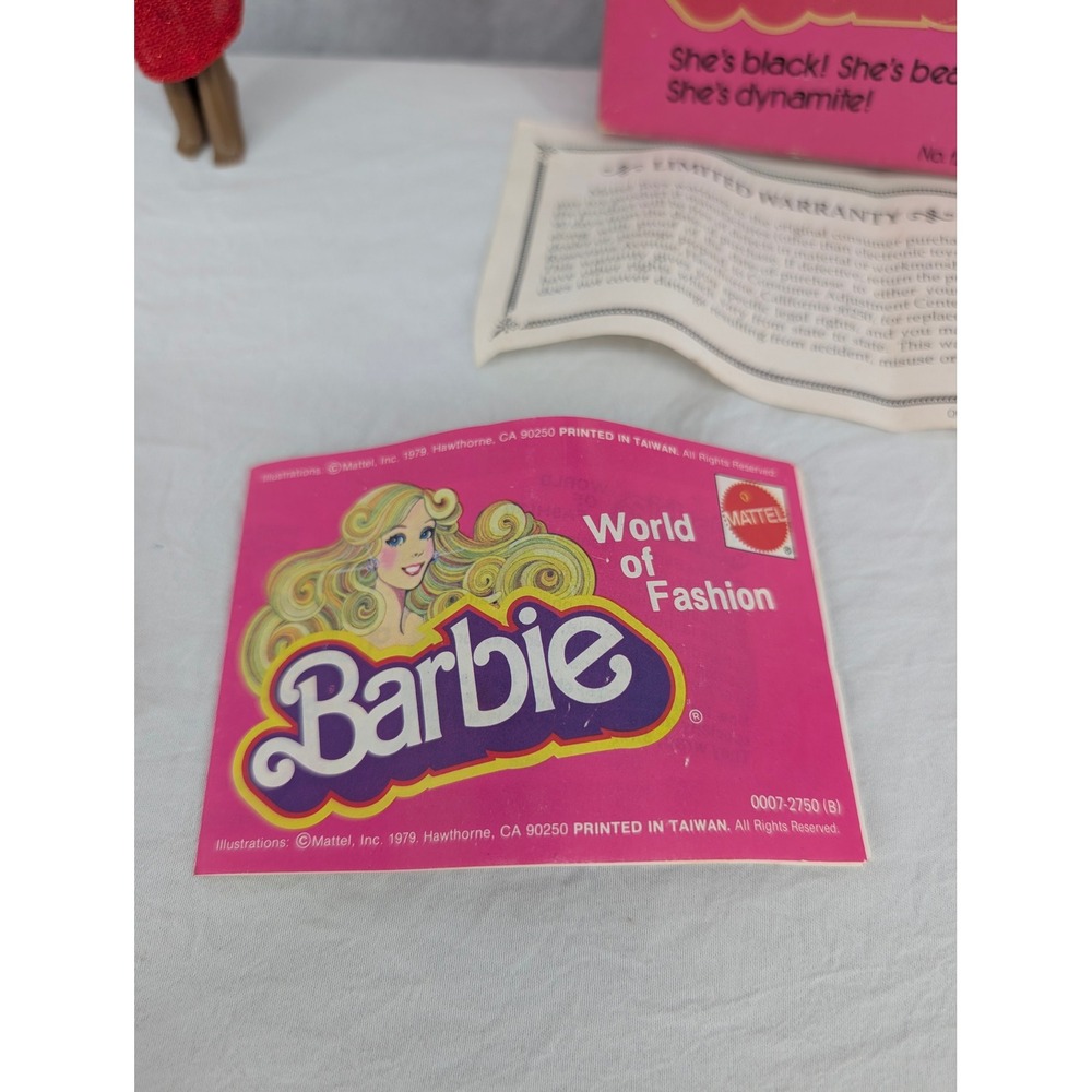 Vintage 1979 First Black Barbie Doll Mattel 1293 Red Disco Outfit Original Box - Picture 16 of 16